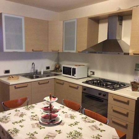 Locazione Turistica Lea Daire Castelnuovo del Garda Dış mekan fotoğraf